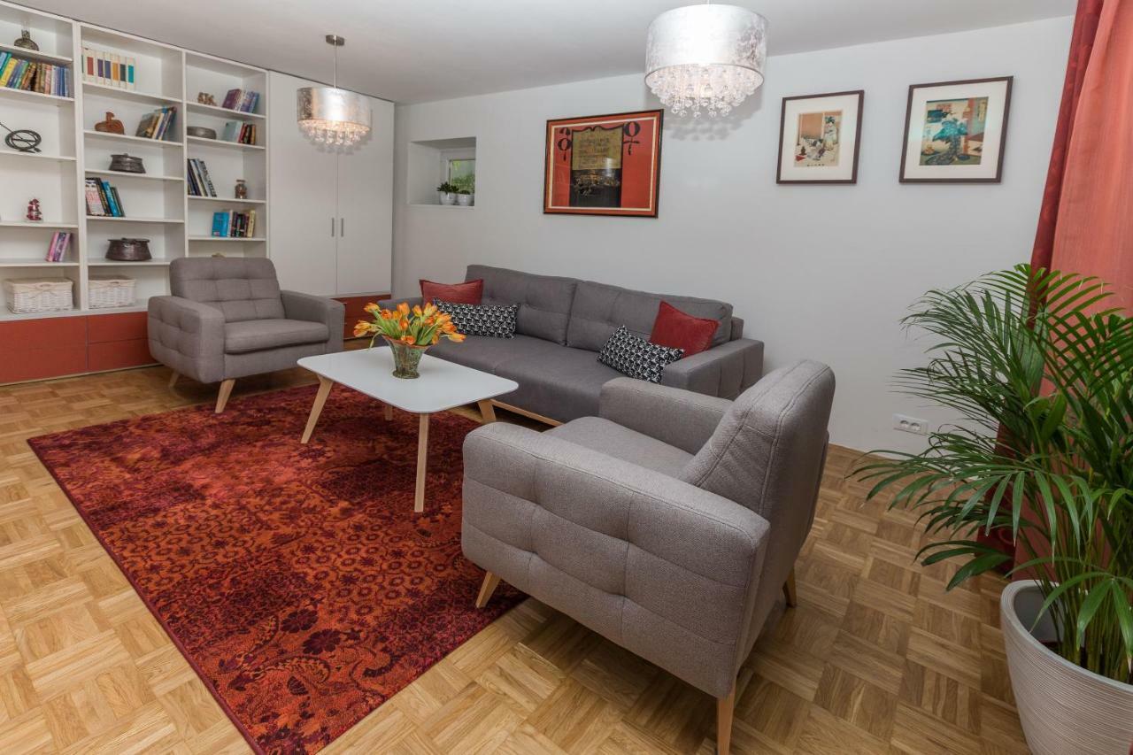 Evelina'S Place Lägenhet Ljubljana Exteriör bild